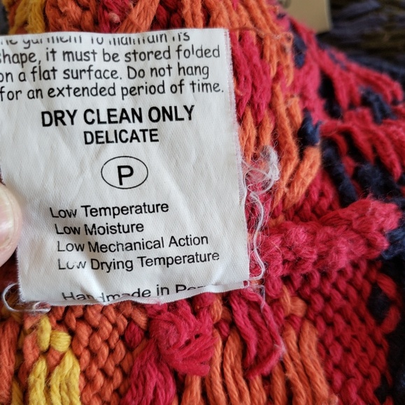 Las Americas Cotton Toronto made sweater - Picture 8 of 8